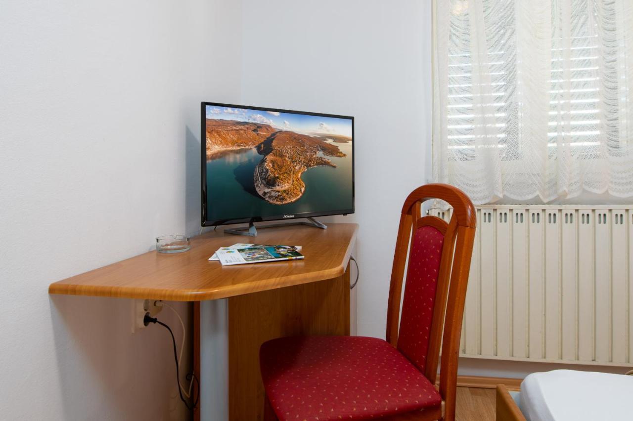 Hotel Кралевица Екстериор снимка